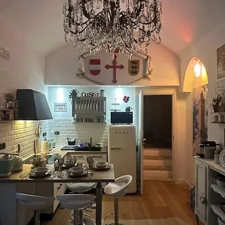 Alle Pietre Preziose - Apartment Genoa